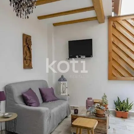 Koti - El Patio De Cervantes